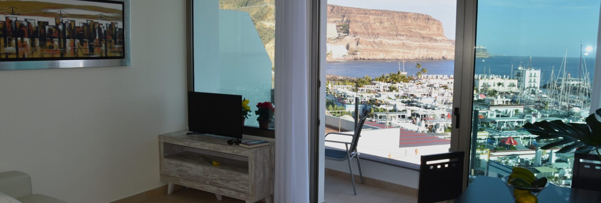 Apartment with Sea Views 1A