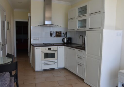 Apartment with Sea Views 1B