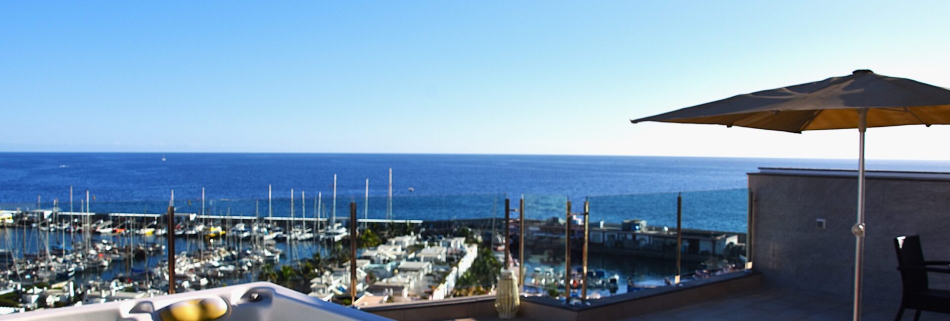 Apartment with Sea Views 1B