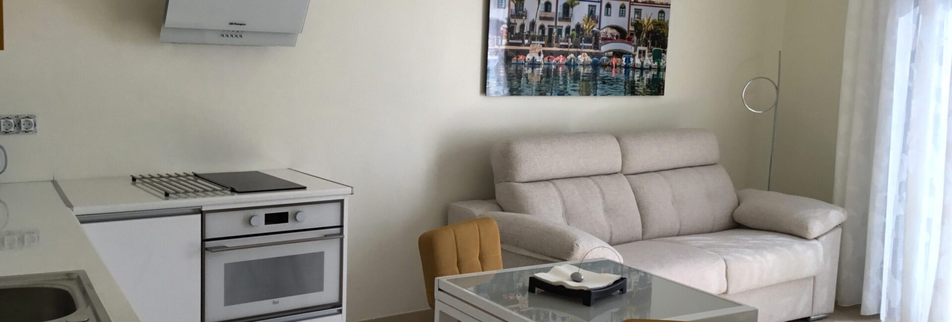 Apartment with Sea Views D